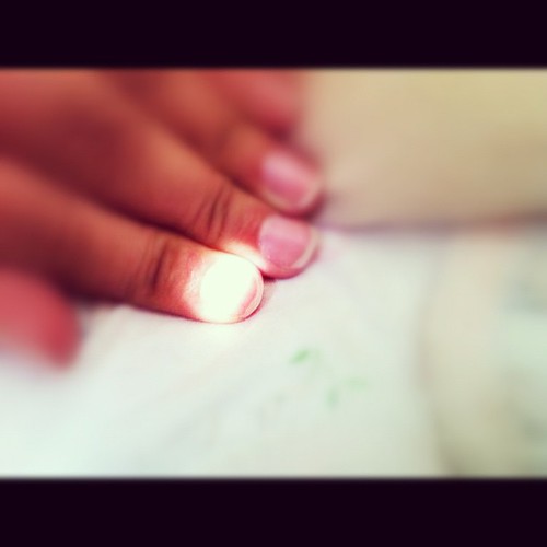 A ray of light in my fingernail by Bracuta