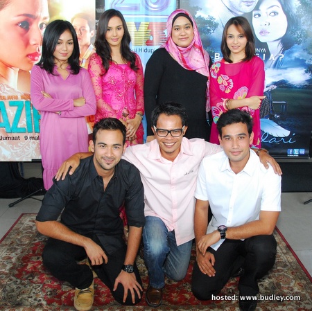 Barisan Pelakon Bukan Bidadari Bersama Pengarah Faizal Ishak &Amp; Penulis Skrip Zuliana Ismail