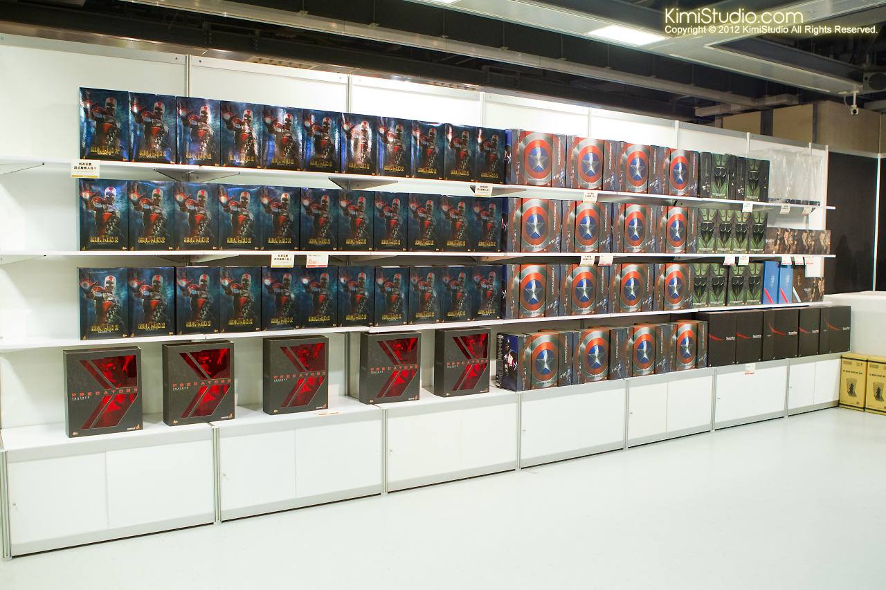 2011.11.12 HOT TOYS-139