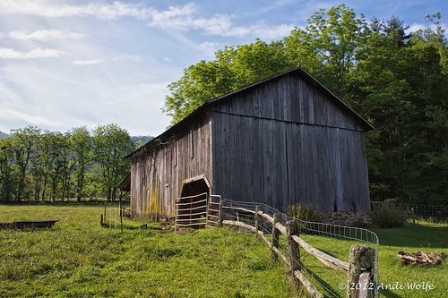 North Carolina Barn by andiwolfe