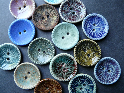 Porcelain buttons