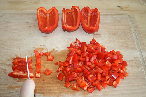 13 - Paprika würfeln / Dice bell pepper