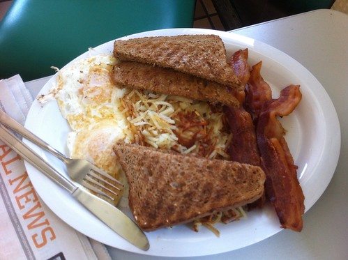 "2 egger" breakfast w/ bacon & wheat toast