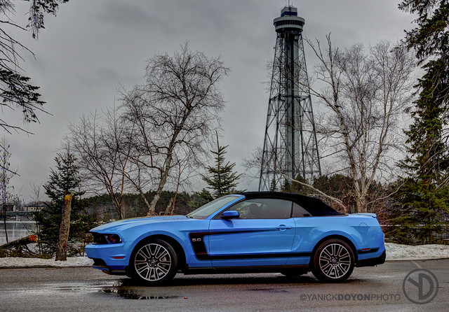 2012 Mustang GT grabber blue 19 Bright Machined Aluminum Wheels 