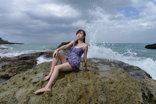 無料写真素材|人物|女性アジア|女性座る|人物海|ワンピース・ドレス|台湾人