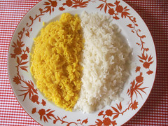 arroz amarelo e do outro