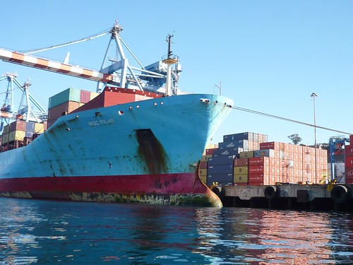 Valparaíso container ship