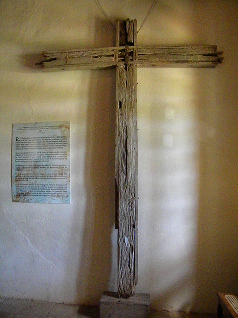 A cruz do Anhanguera foi encontrada pela Defesa Civil rio abaixo