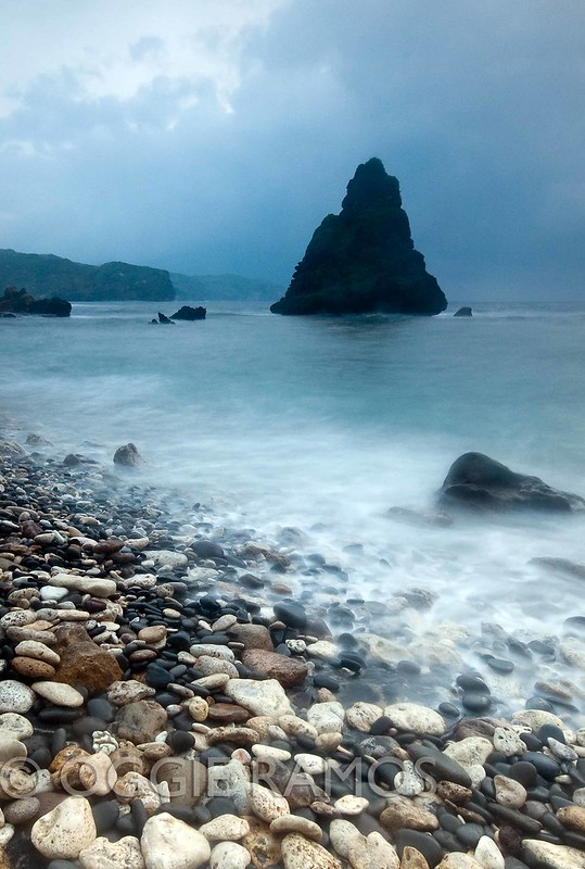 Batanes - Diura Rock and Rocks II