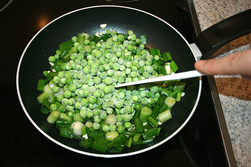 15 - Erbsen dazu geben / Add peas