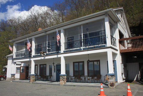 Golden Eagle Restaurant and Lounge