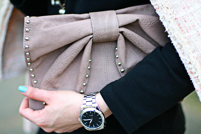 marc jacobs style bow bag studded detail, fashion, chanel jacket