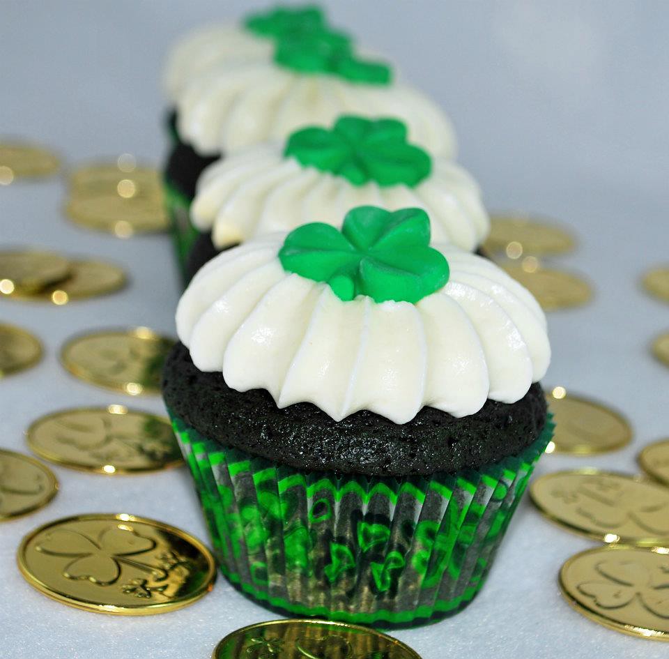 St. Patty's Cupcake by Frosted with Emotion, on flickr