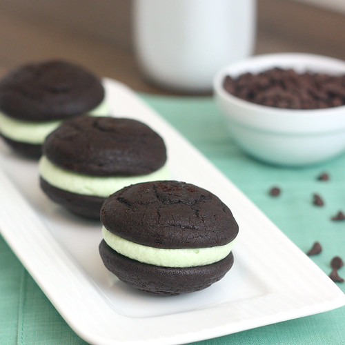 Mint Chocolate Chip Whoopie Pies