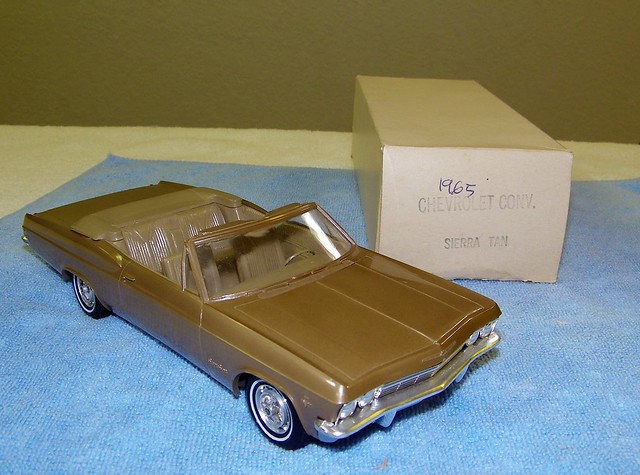 1965 Chevrolet Impala SS Convertible Promo Model Car Sierra Tan Metallic
