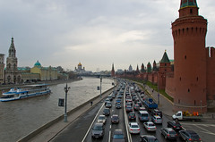 Vue sur la Moskova et le Kremlin depuis le Pont Bolshoy Moskvoretsky