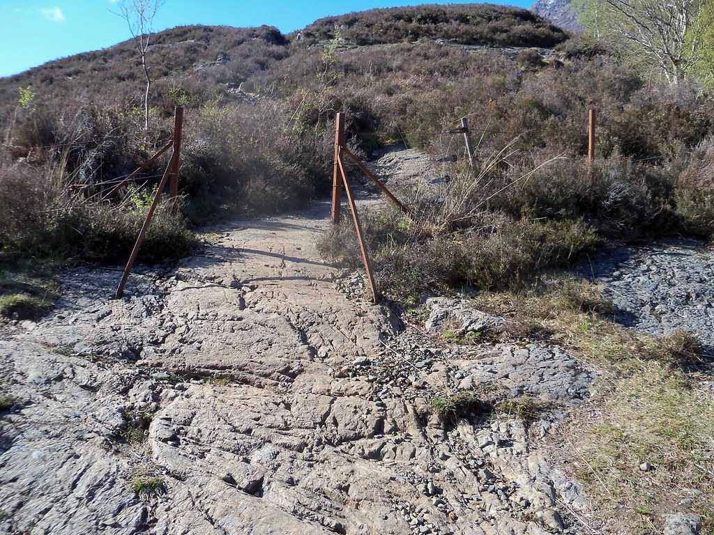 Slioch path