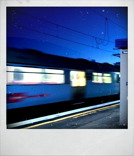 morning train by vogon M