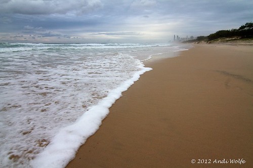 Surfers Paradise by andiwolfe (Jet-lagged)