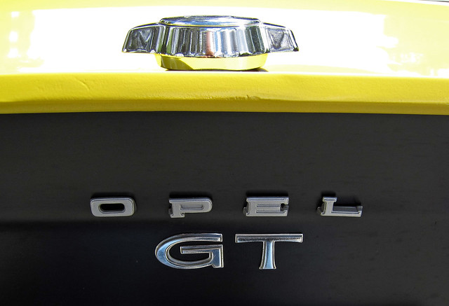 1971 Opel GT badge