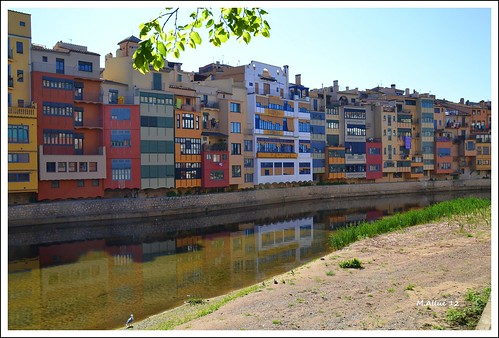 Girona by Miguel Allué Aguilar