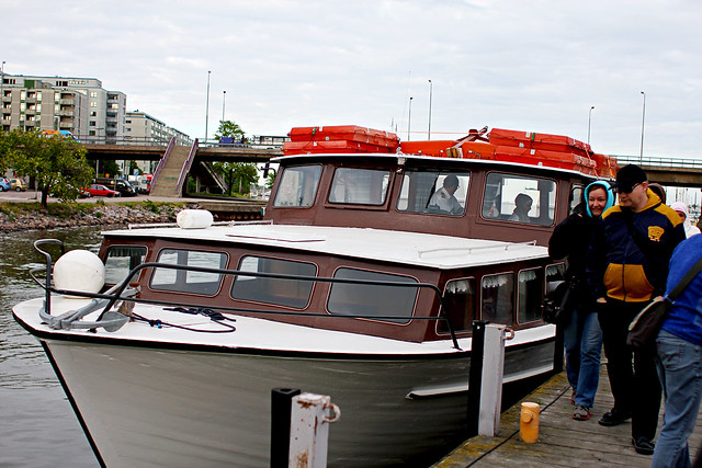 tour boat