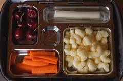 			Eating The Week posted a photo:	Peanut-free lunches for summer camp: eatingtheweek.com/2012/06/27/the-week-jr-head-to-camp-and...