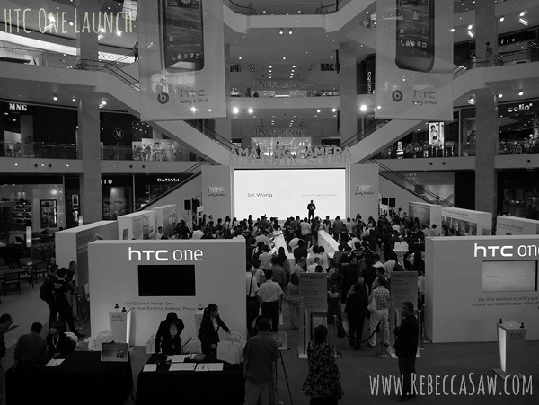 htc one launch