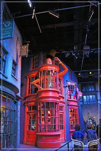 The Establishing Shot: The Making of Harry Potter Tour - Diagon Alley the Weasleys' Wizard Wheezes Shop by Craig Grobler
