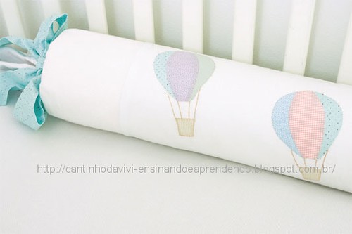 Almofada com patch apliquê de balões by Vivianny Arte e Cia