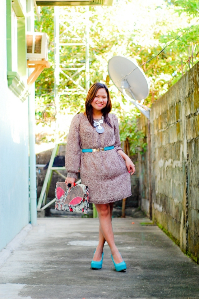 Sea Green belt, Mango clutch, thrift leopard dress, Go Jane sea green wedges, denise katipunera, Filipina Style Blogger, Mommy Style