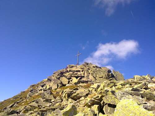Der Gipfel der Mutspitze mit Gipfelkreuz