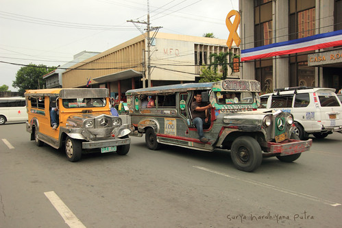 Jeepney, Kendaraan Umum khas Philipina