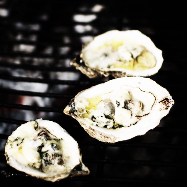 Grilling scotch oysters