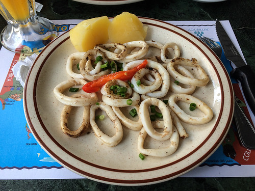 Panama City: assiette de calamars à la plancha