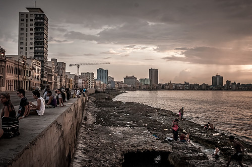 Malecon-Afternoon by Rey Cuba