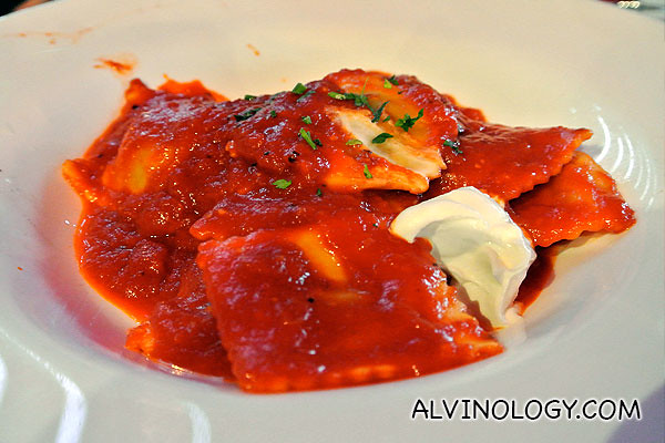 Ravioli with Ricotta and Spinach stuffing in Tomato sauce