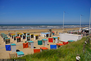 По поводу длинных летних отпусков Karwijk beach. June, 2012