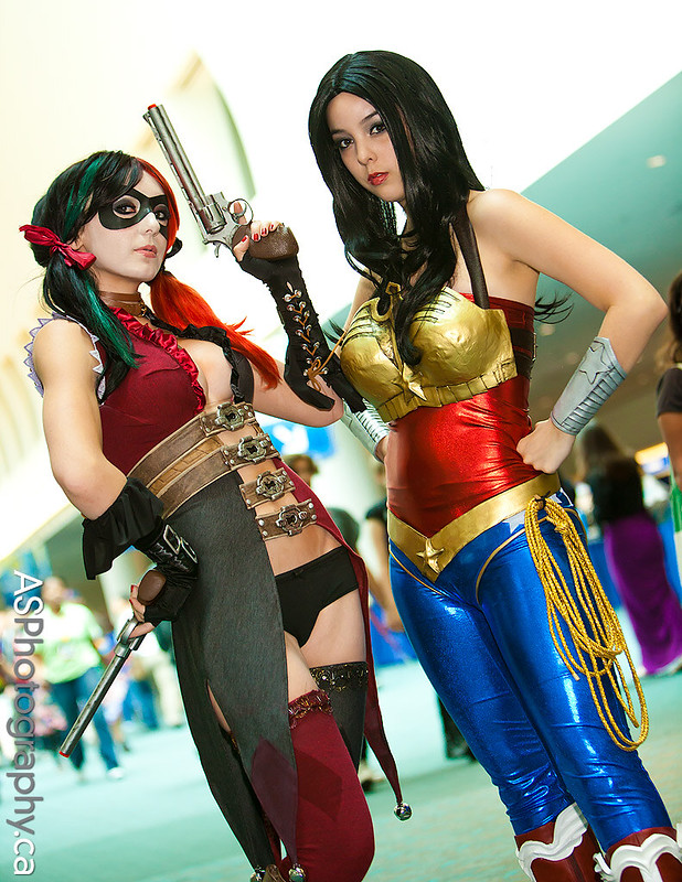 Jessica Nigri as Harley Quinn and Monika Lee as Wonder Woman at SDCC 2012