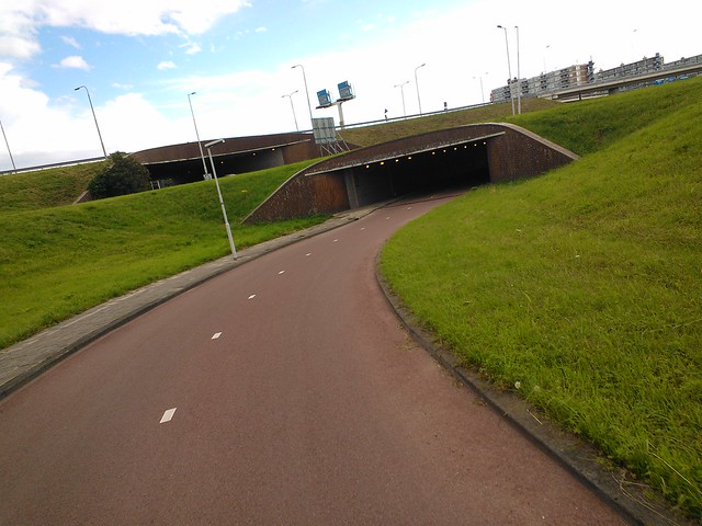 Велосипедный тоннель
