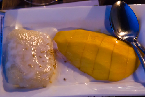 Sweet Mango with sticky rice at Smiling Banana Leaf