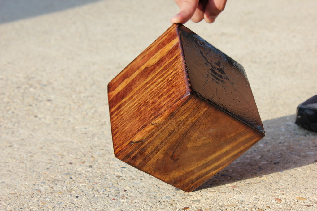 Magorium's Big Block Of Wood 5 1/2 " Glossy Finish Congreve Cube Mr 