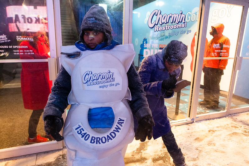 Charmin girls, NYC Blizzard 2009, Times Square