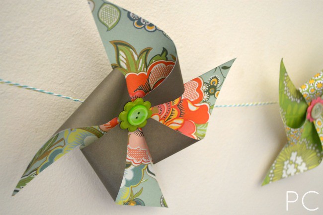 Paper Pinwheel Tutorial - Spring Banner