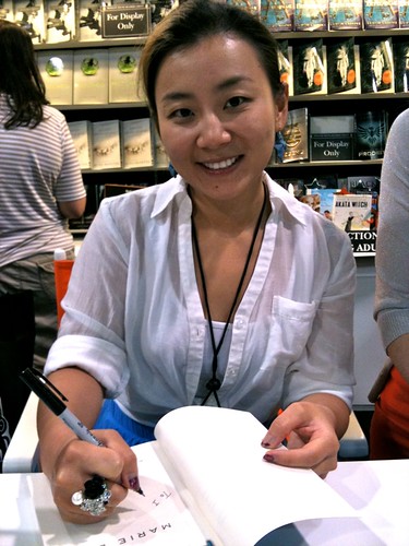 author Marie Lu