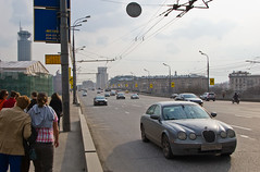 Sur le Greater Krasnoholmsky Bridge