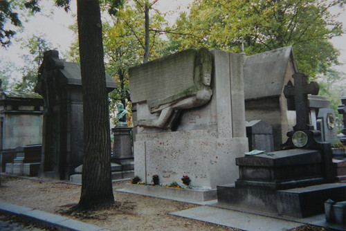 Oscar Wilde, Cimetière du Père-Lachaise, Paris _ 8696
