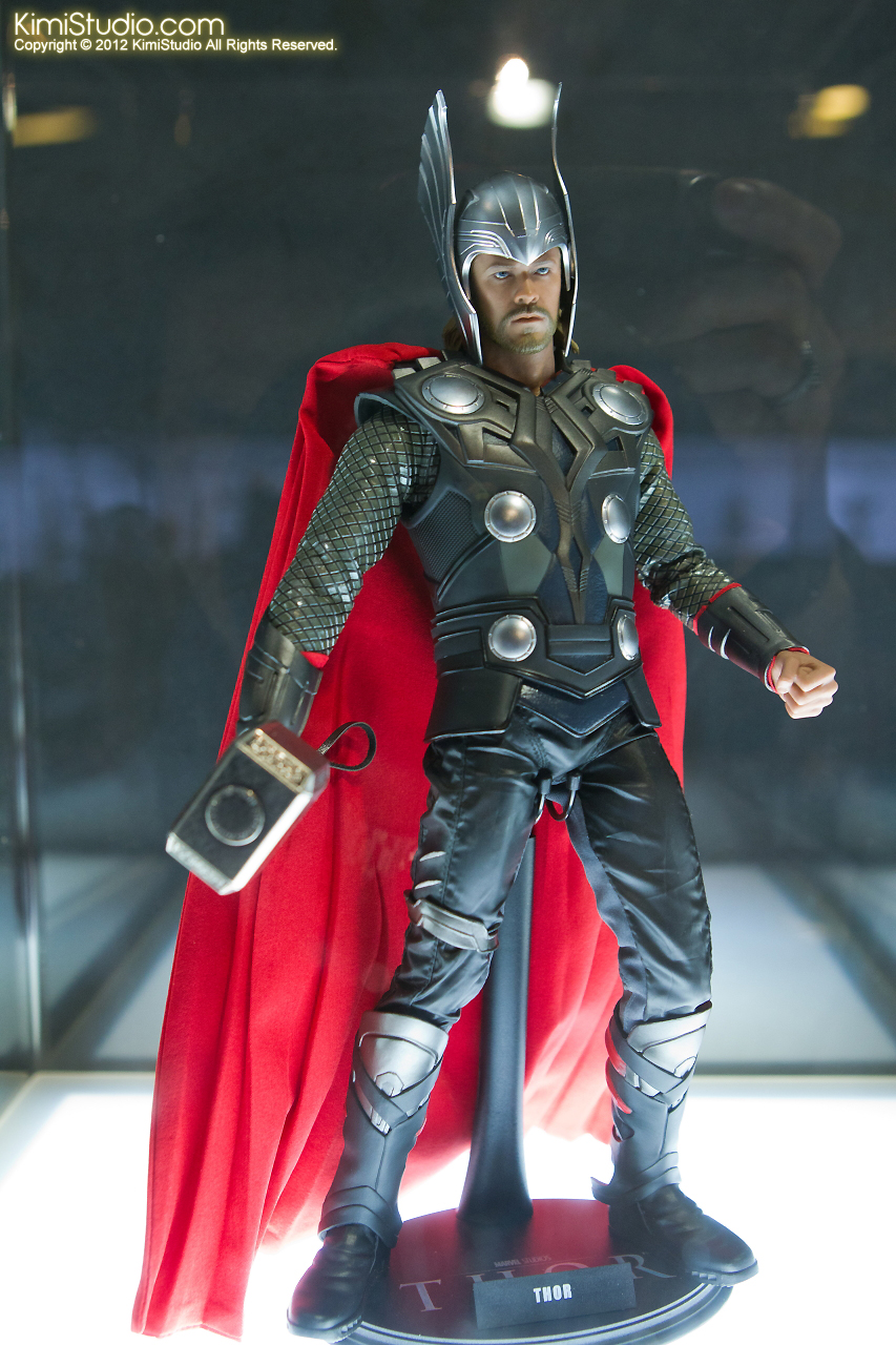 2011.11.12 HOT TOYS-028