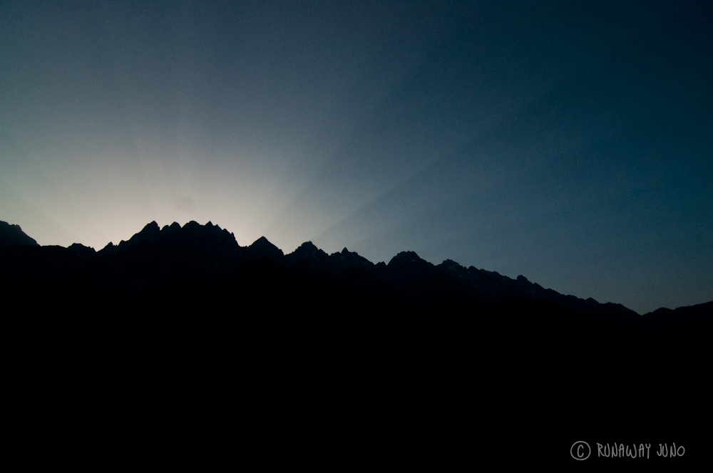 Before Sunrise at Tiger Leaping Gorge