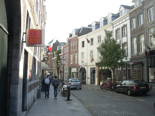 Waffles, Beers, Friteries and Coffee Shops. - Blogs de Europa Central - Día 5. Maastricht y noche en Amsterdam. (27)